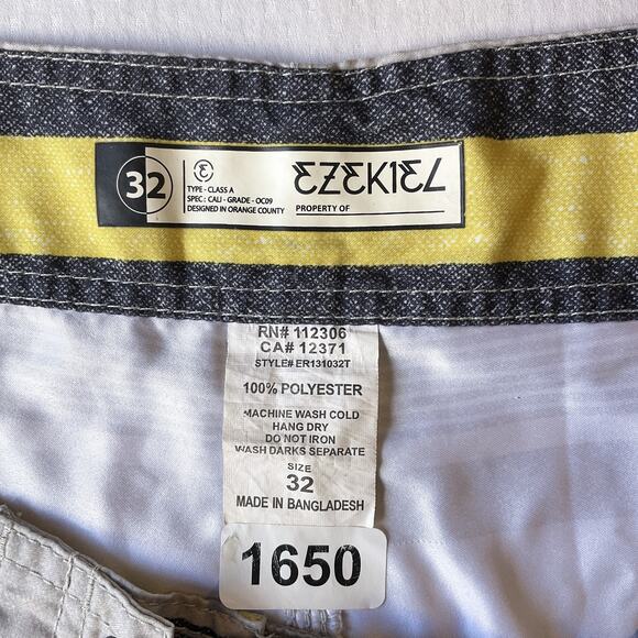 Ezekiel Men Swimming Trunks 32 Gray Striped Bermuda Board Shorts Logo 8" Inseam - Picture 2 of 9